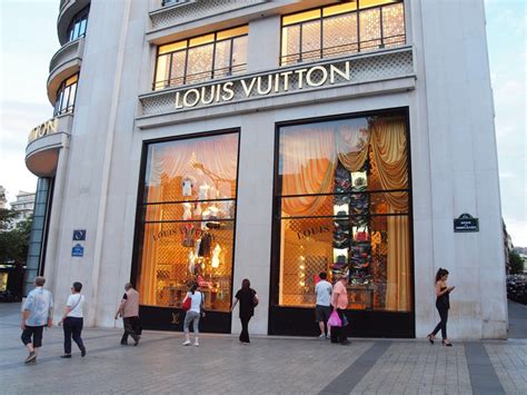 lv outlet in paris|original Louis Vuitton store Paris.